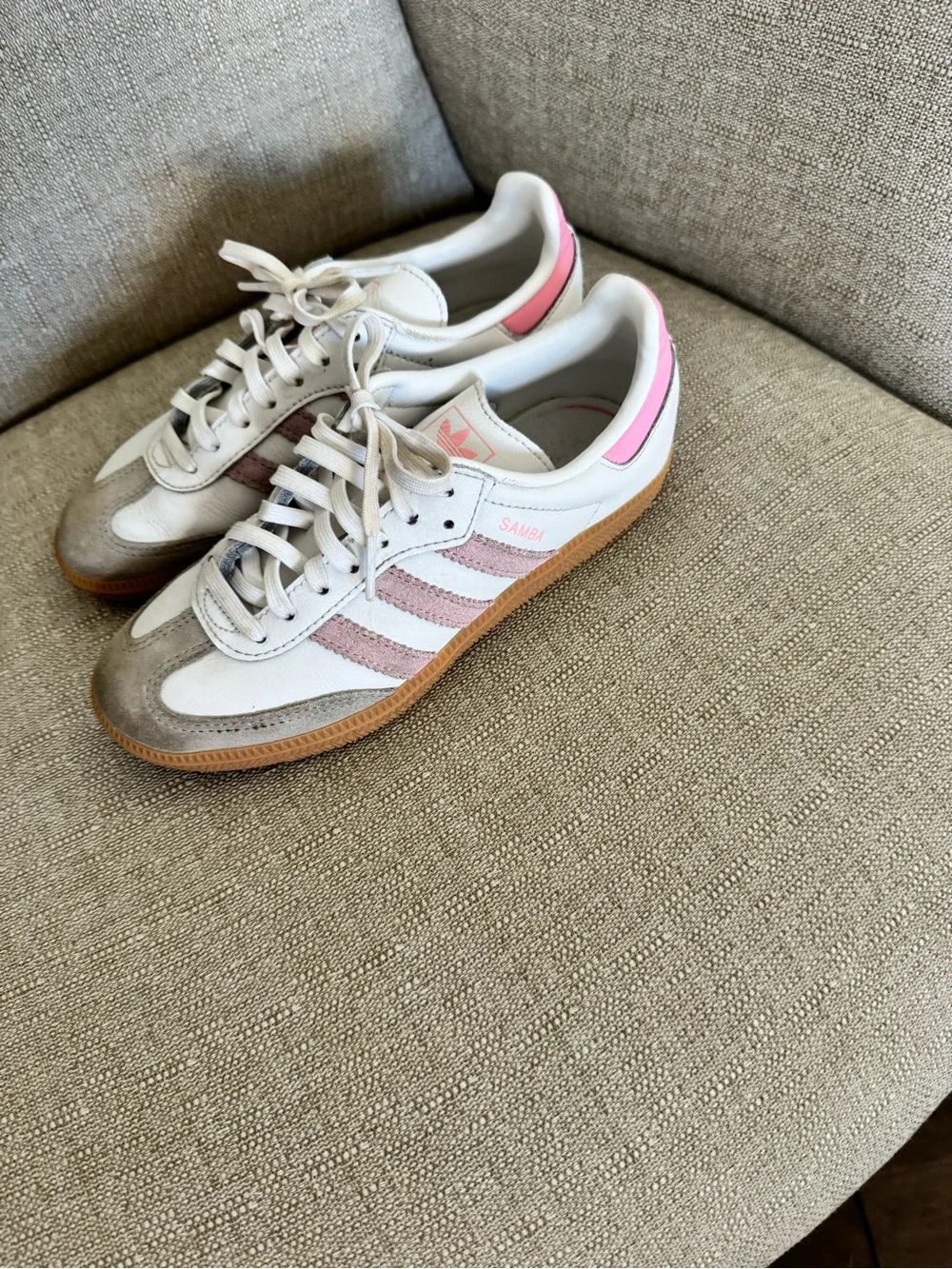 adidas Kids Sneakers in White and Pink with Gum Sole size 3